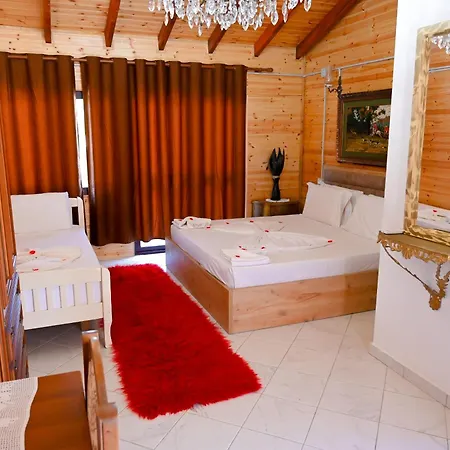 Hotel Bujtina Syni Zi 