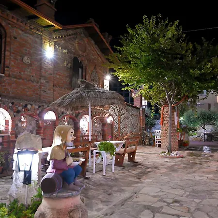 Bujtina Syni Zi 