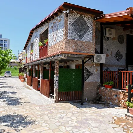 Bujtina Syni Zi 
