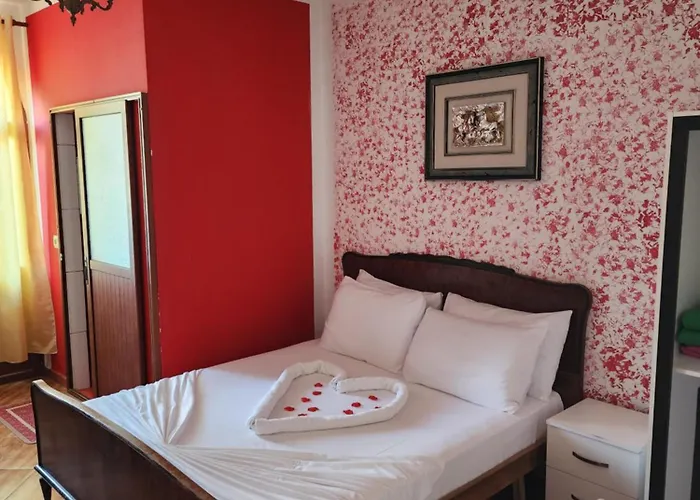 Hotel Bujtina Syni Zi 