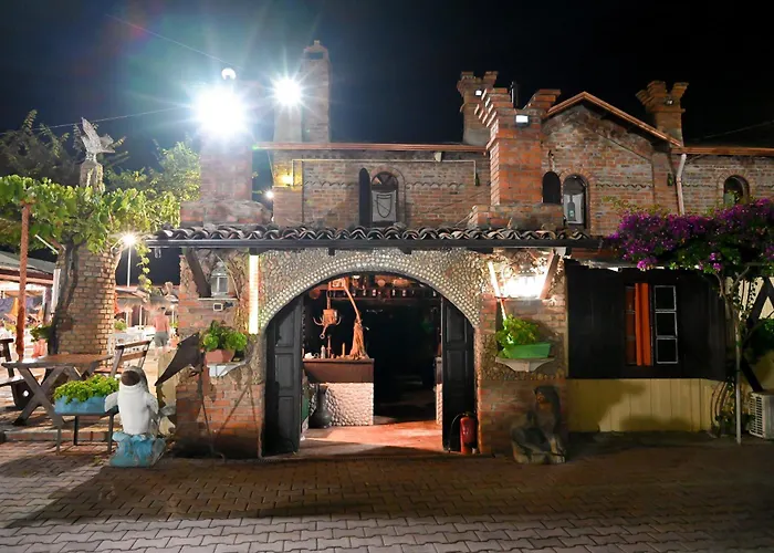 Hotel Bujtina Syni Zi 